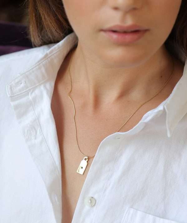 label necklace / yellow gold plating