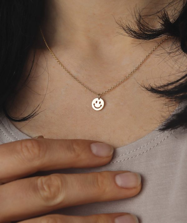 smiley necklase