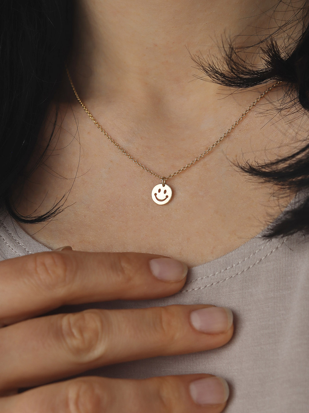 smiley-necklase.jpg smiley necklase